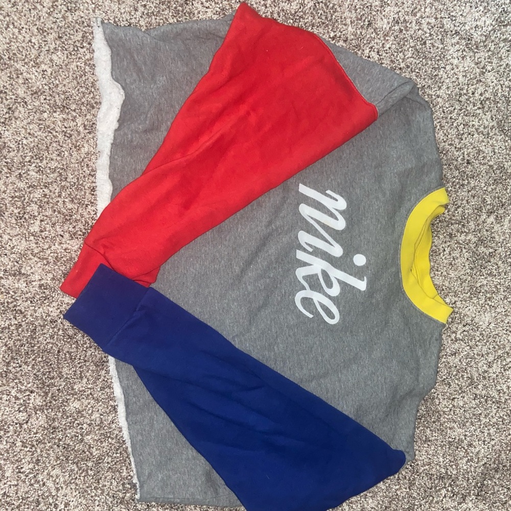 Colorblock cropped bike crewneck